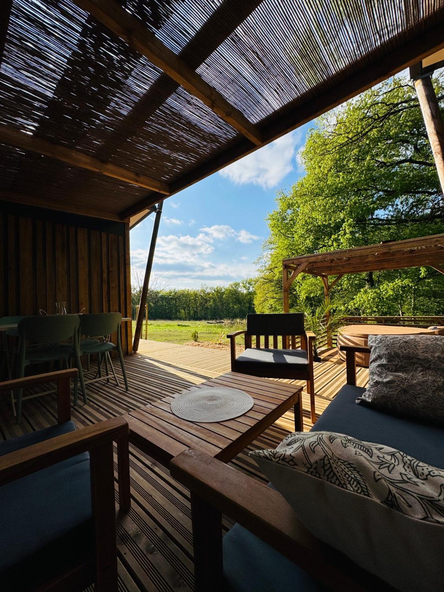 La Buissonniere Lodges Chisseaux Exterior photo